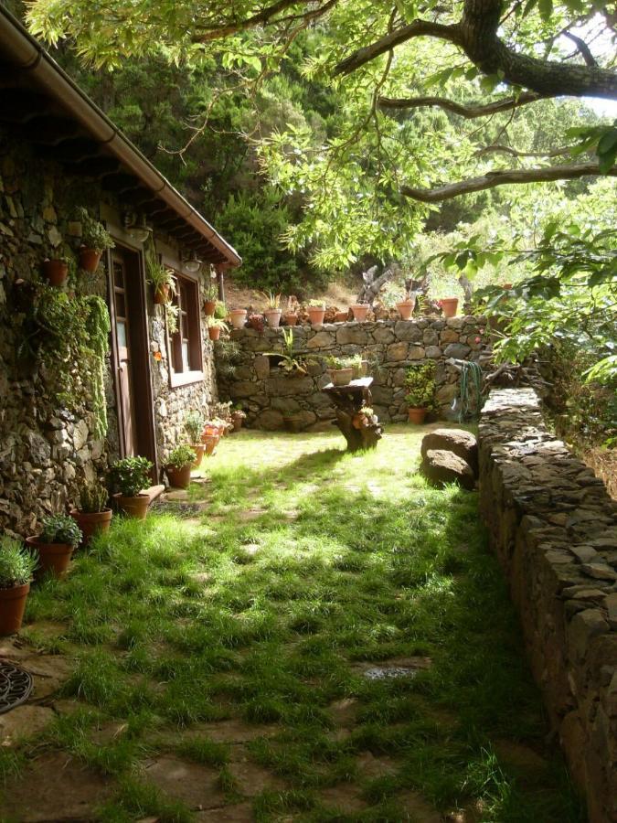 Casa Mary Lola Guest House Tinor Екстериор снимка