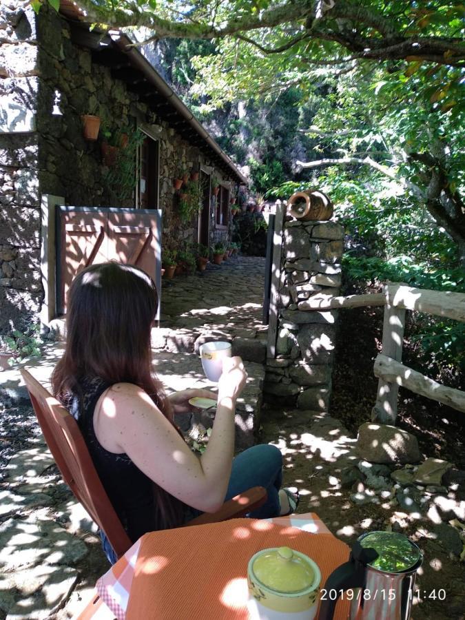 Casa Mary Lola Guest House Tinor Екстериор снимка